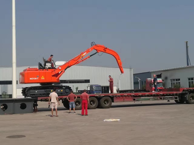 抓鋼機(jī)，抓料機(jī).jpg